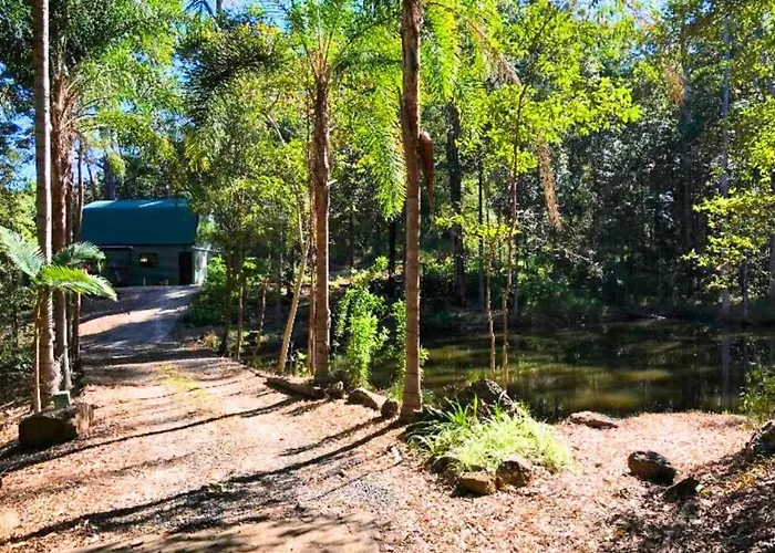 Lake View Chalet Australia Zoo Close By
