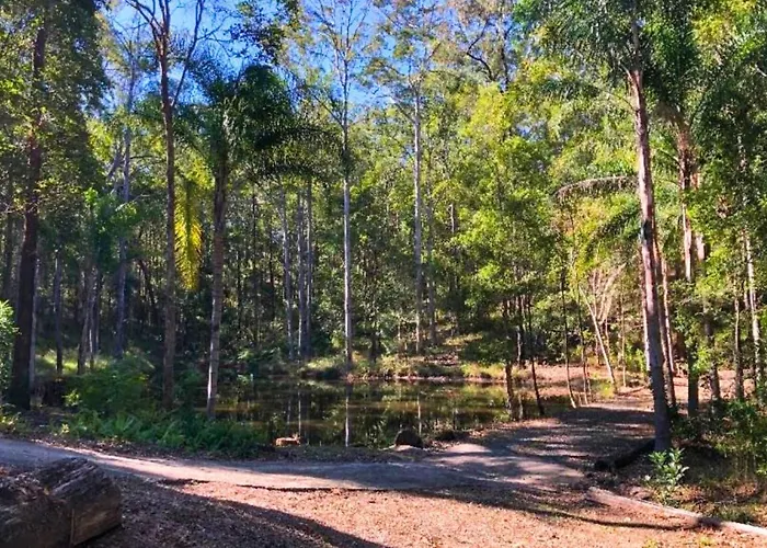 Lake View Chalet Australia Zoo Close By