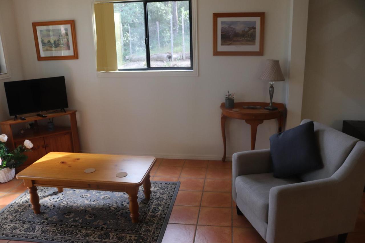 Chalet View Chalet: Scenic Retreat Near Australia Zoo And Beaches *